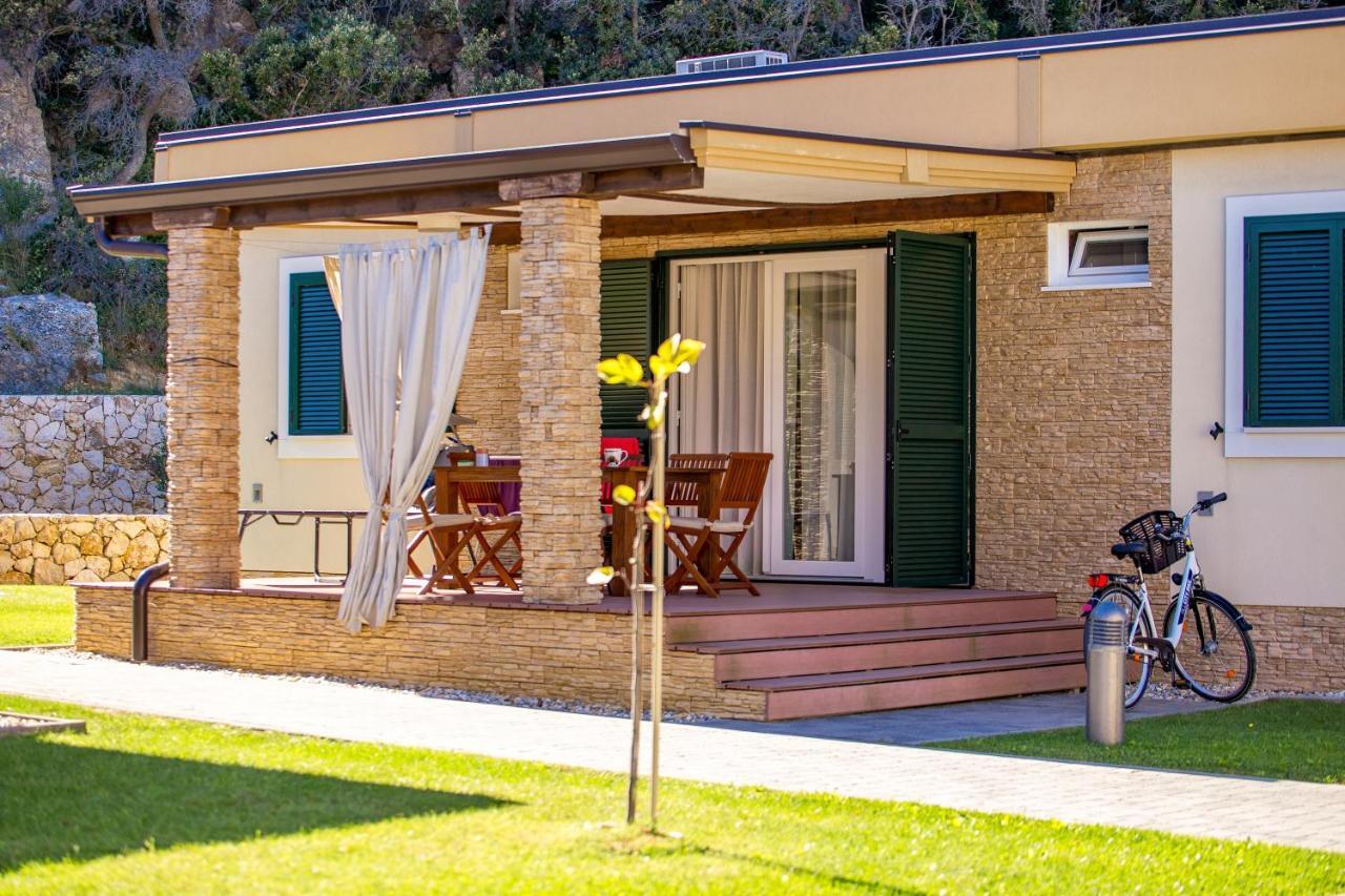 Lando Resort Кампор Экстерьер фото